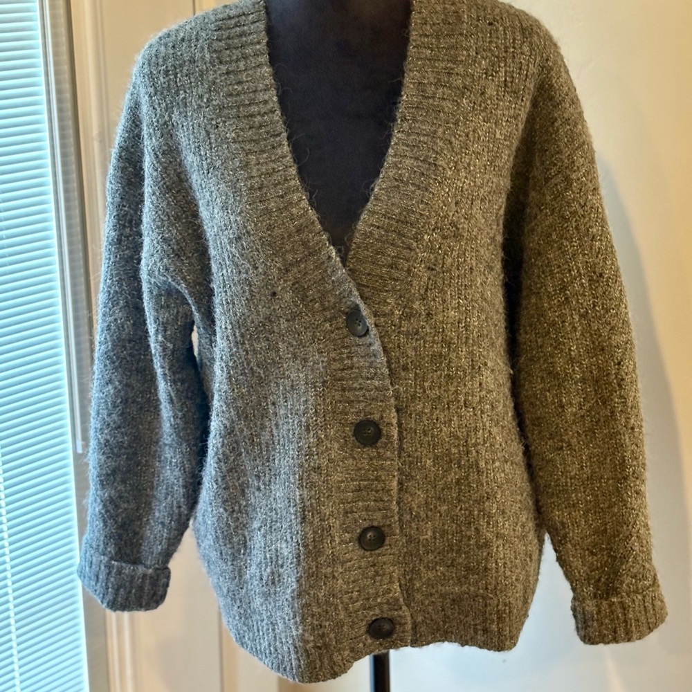 Old Navy Sweater